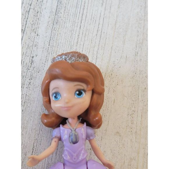 Mattel 2012 Princess Sophia First Disney Junior toy figure - Picture 4 of 6